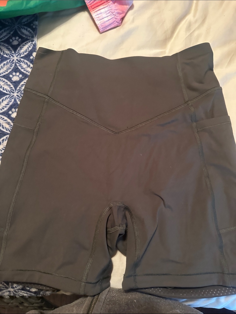 HALARA High-Rise Black Bike Shorts with Side Pockets